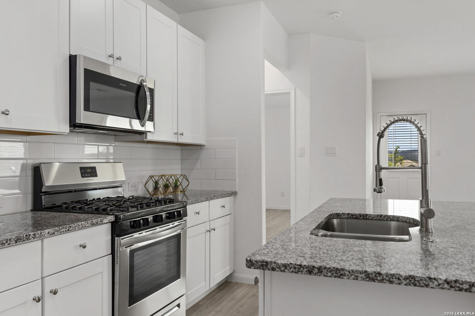 31650 Acacia Vista