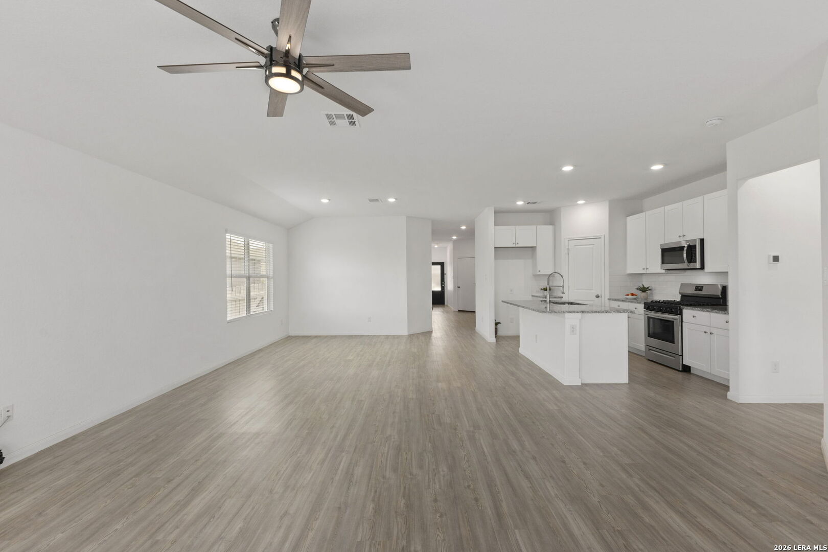 31650 Acacia Vista