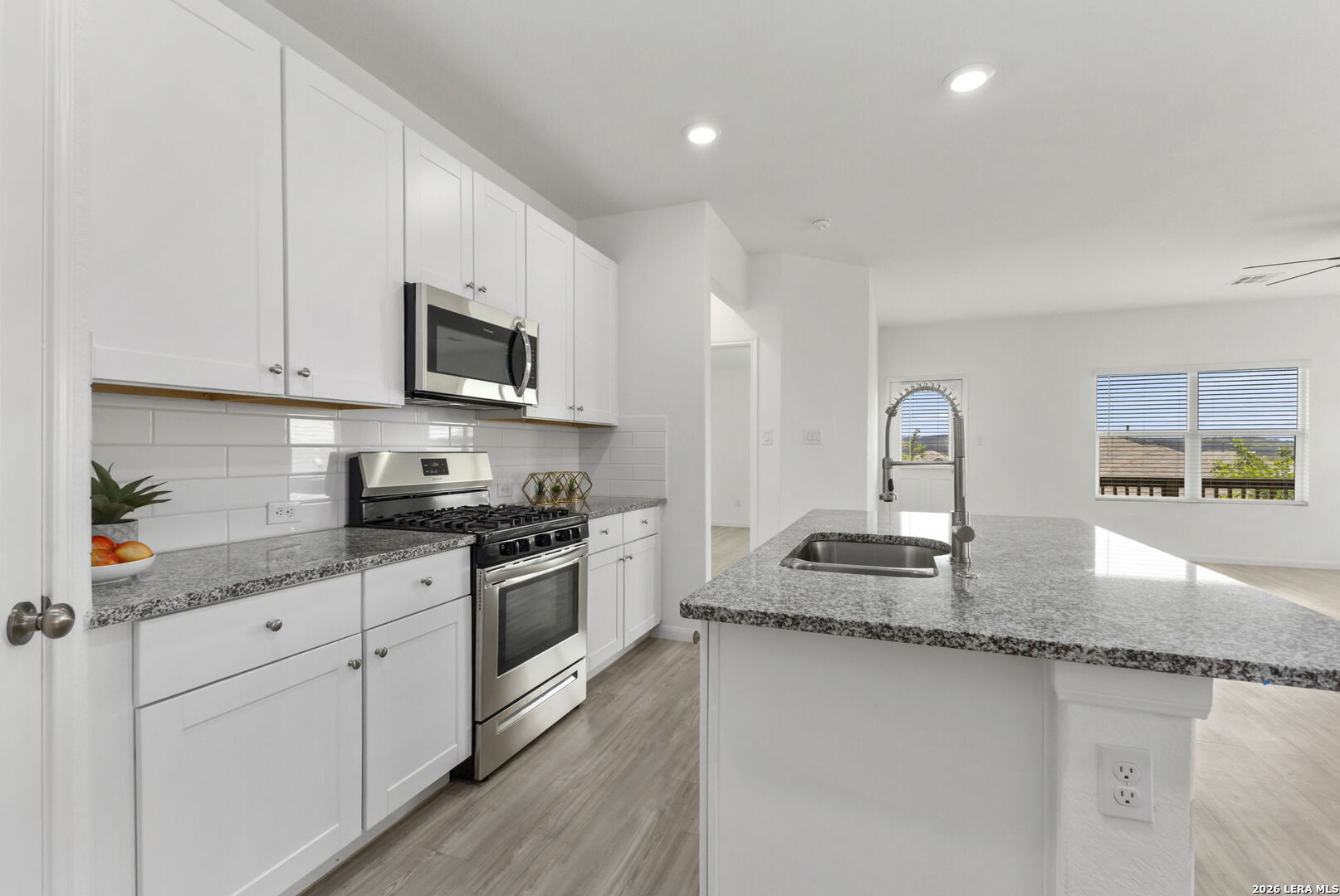 31650 Acacia Vista