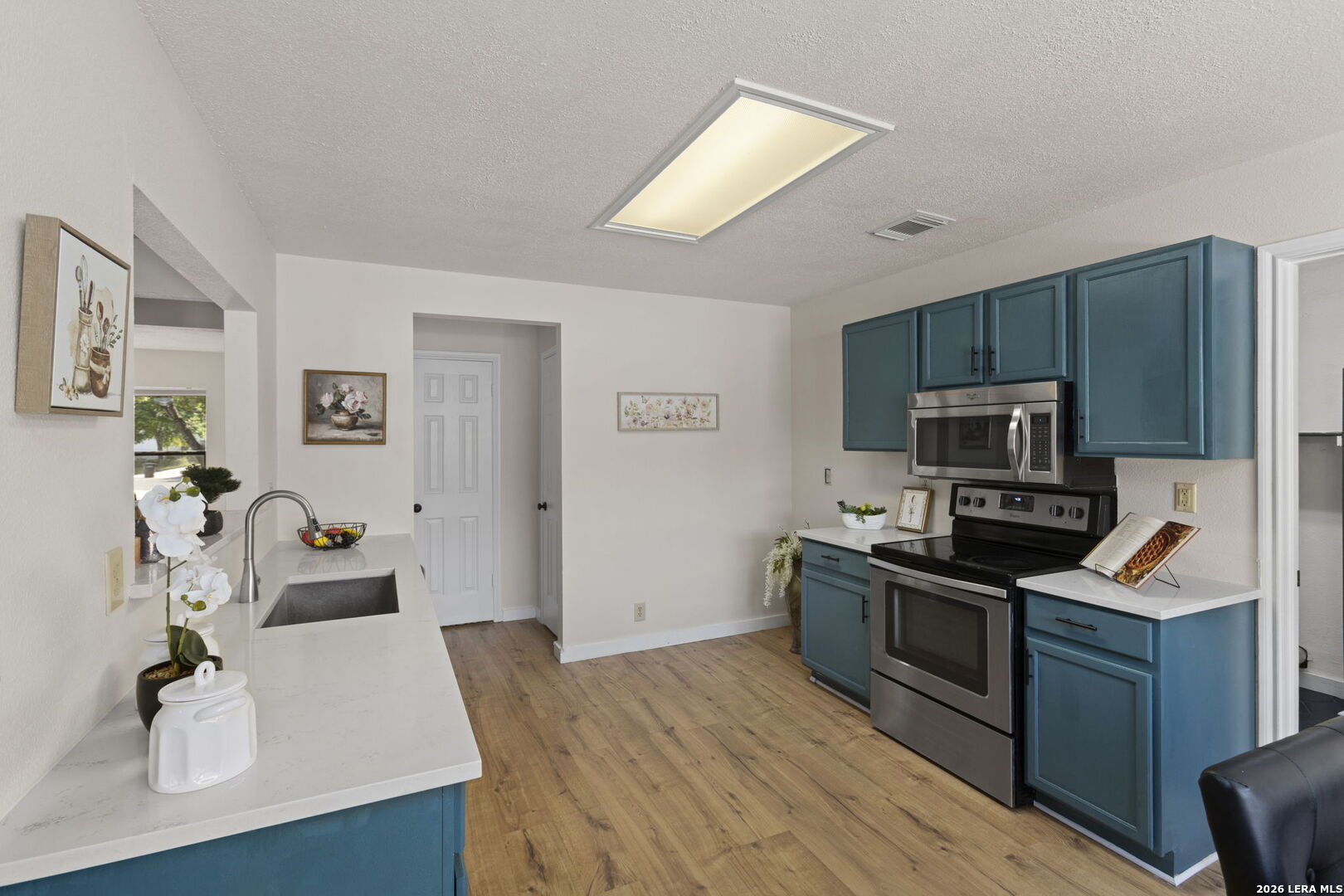 12530 Redrock Oak