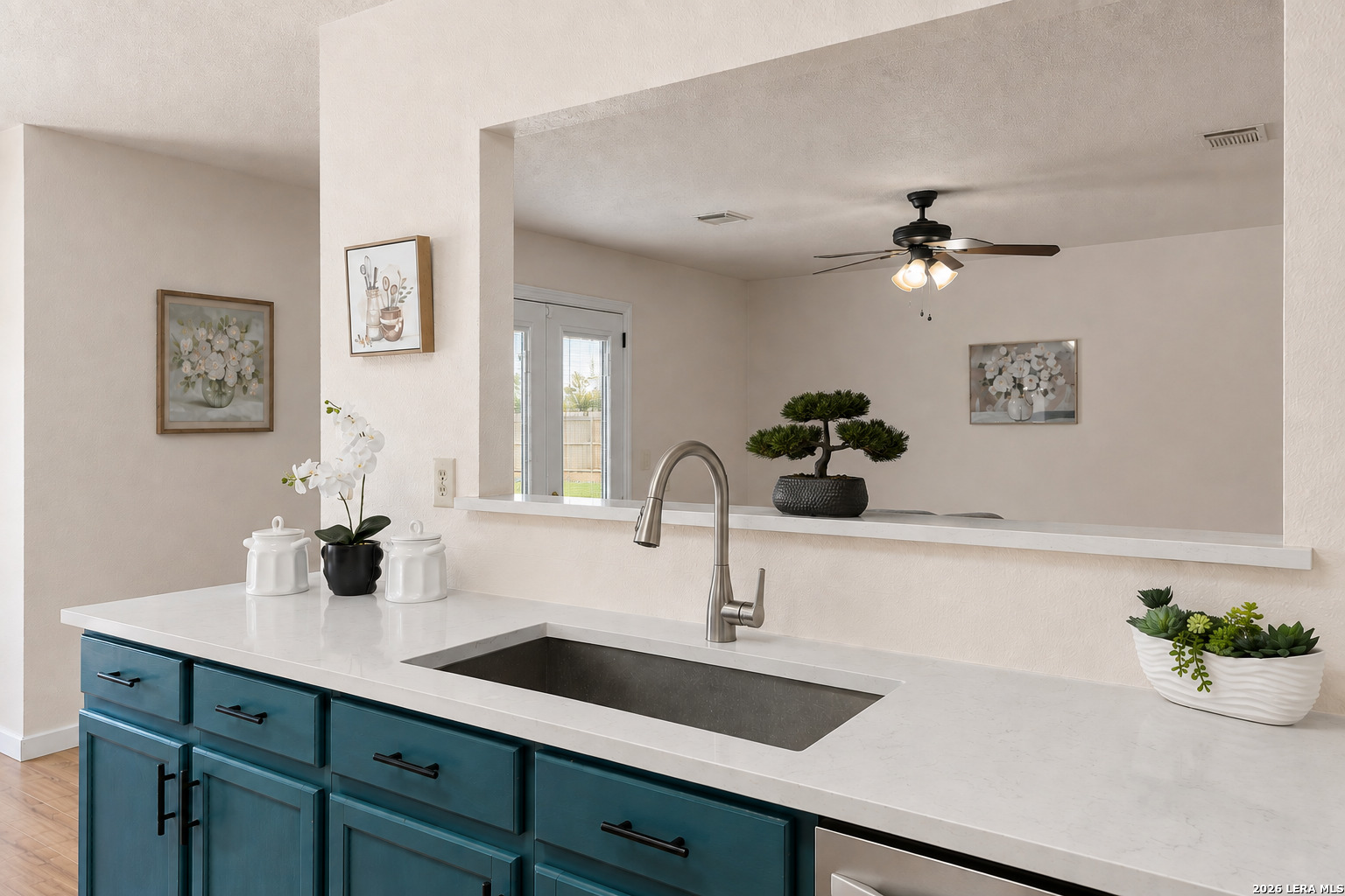 12530 Redrock Oak