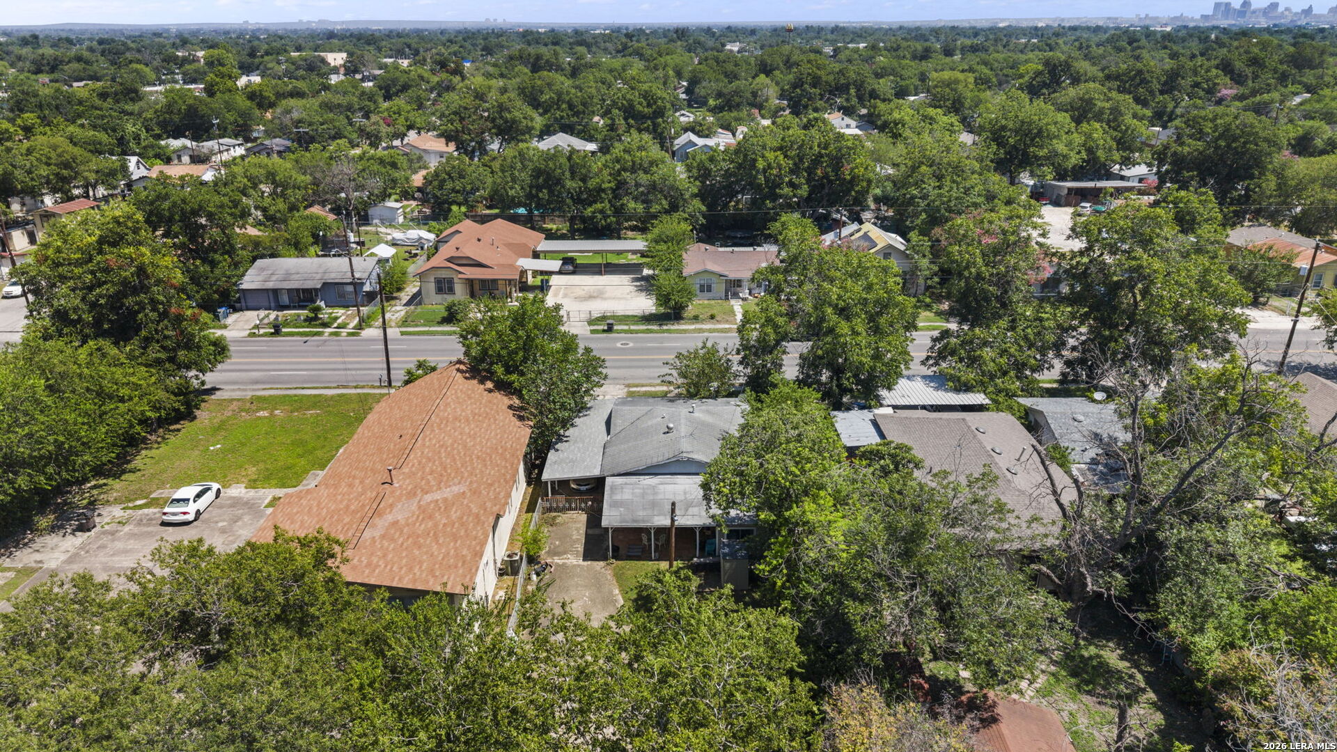 1226 Division Ave