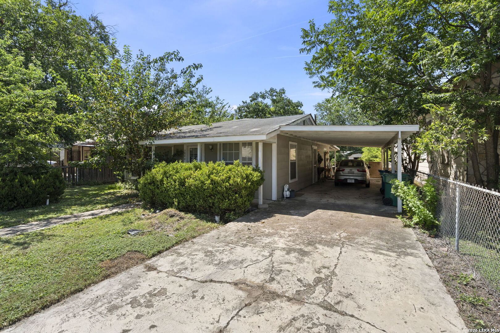 1226 Division Ave