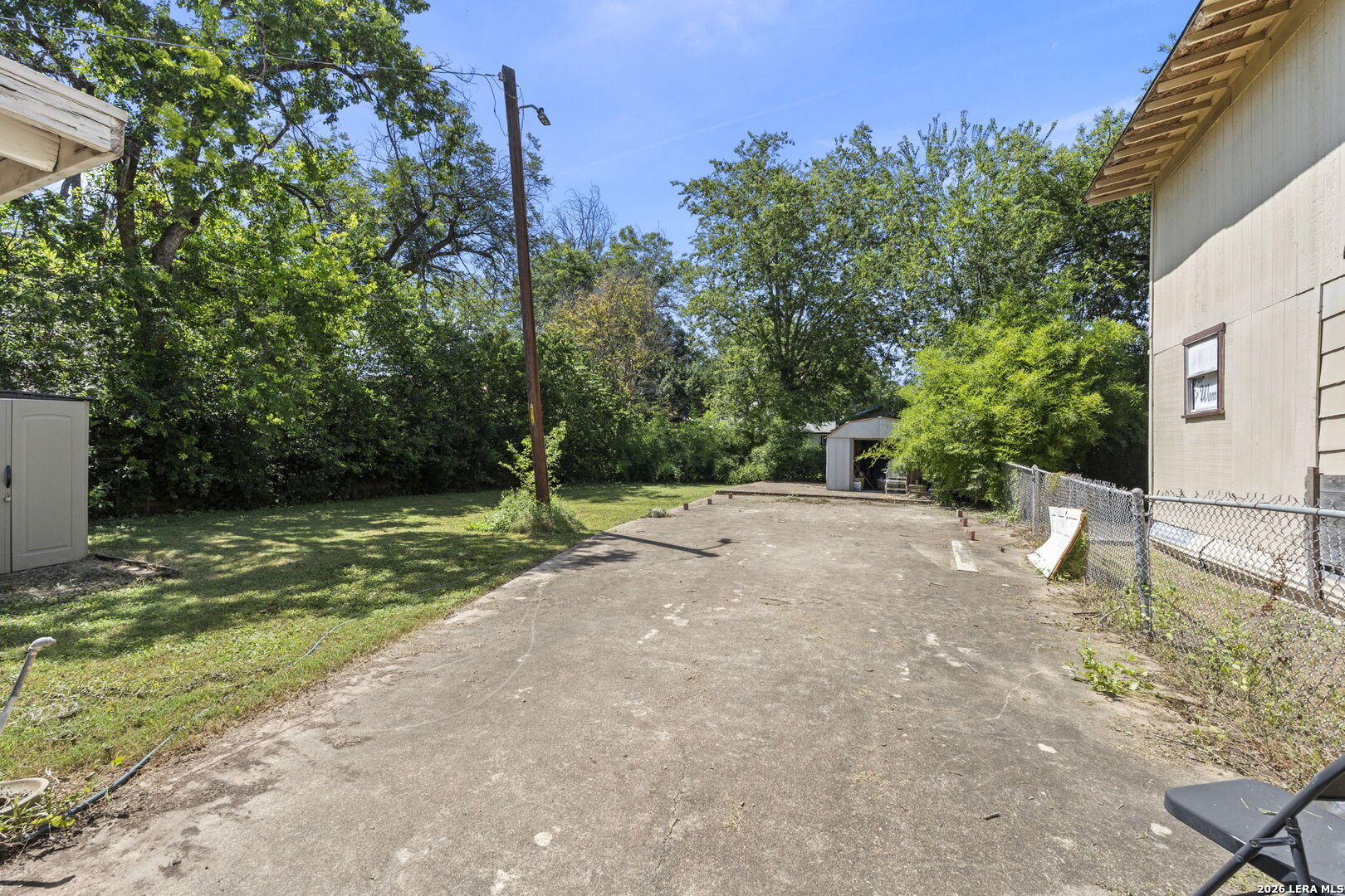 1226 Division Ave