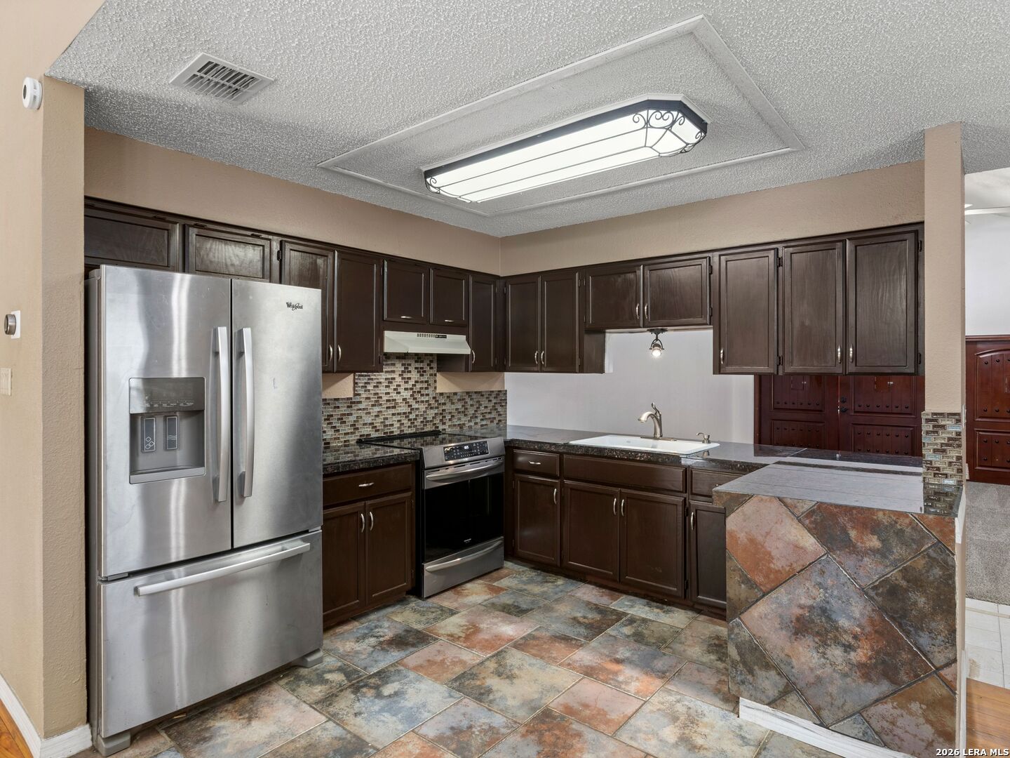 14975 Oak Summit