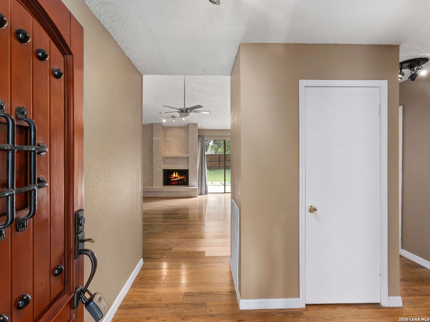14975 Oak Summit