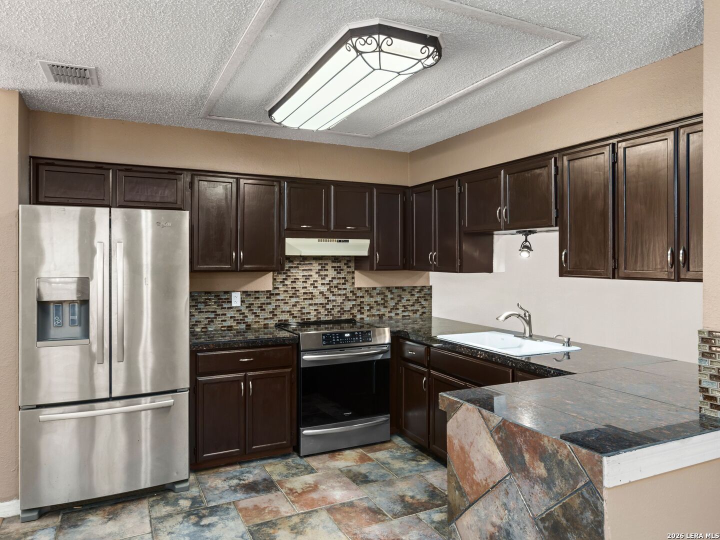 14975 Oak Summit