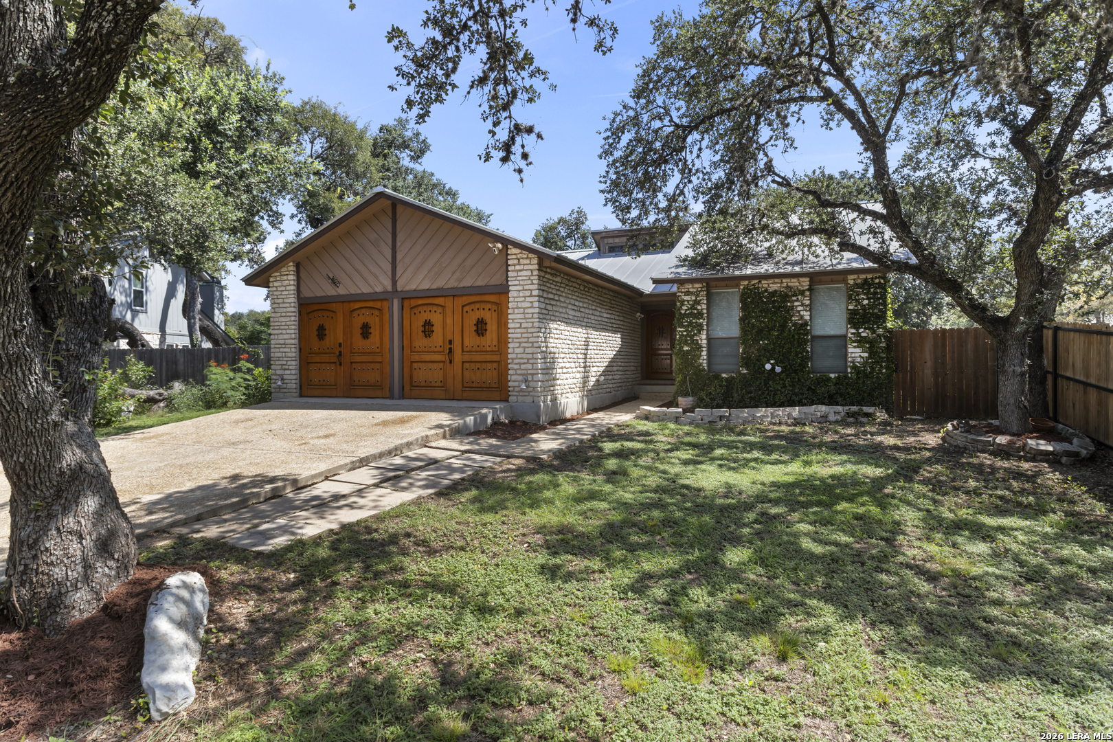 14975 Oak Summit