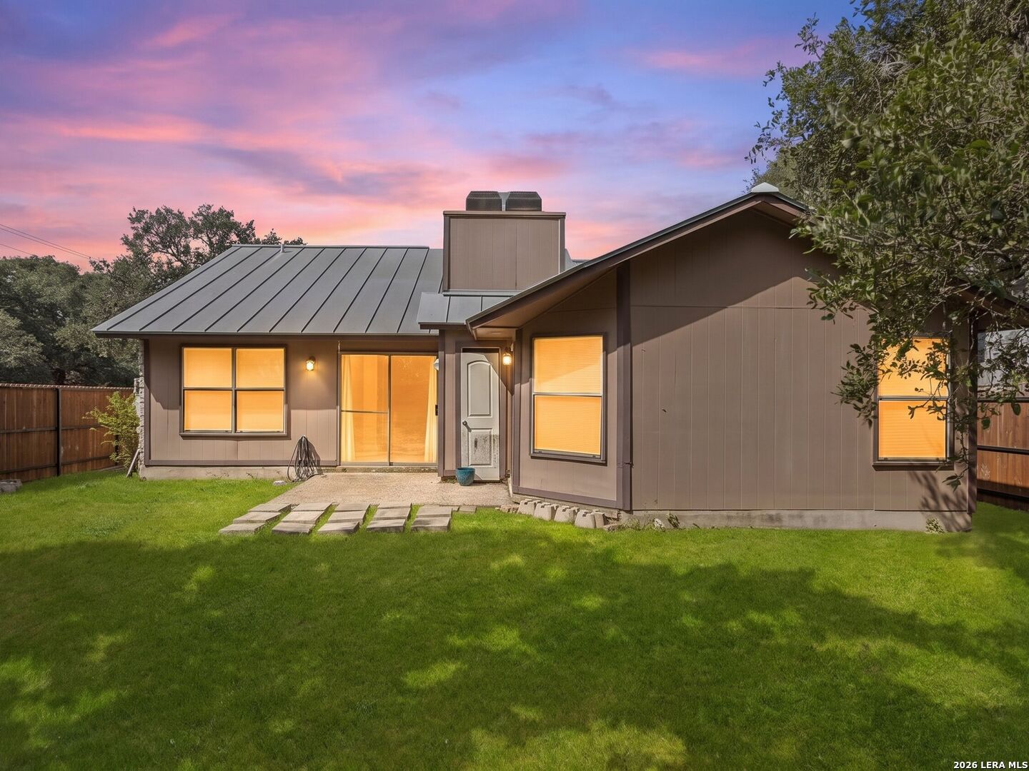 14975 Oak Summit