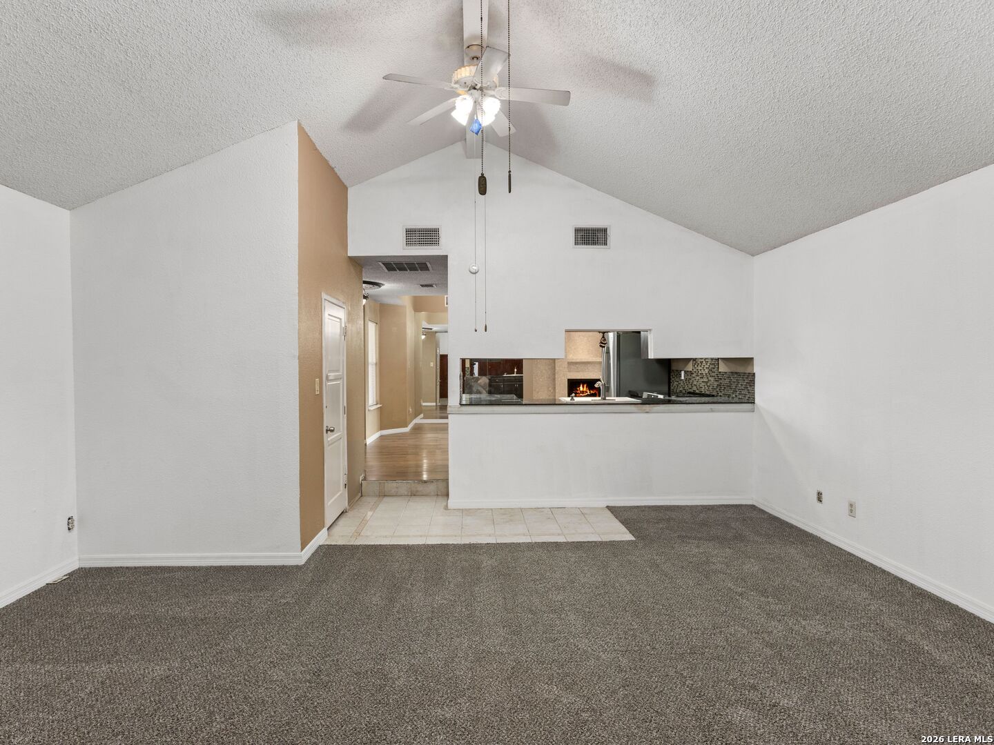 14975 Oak Summit