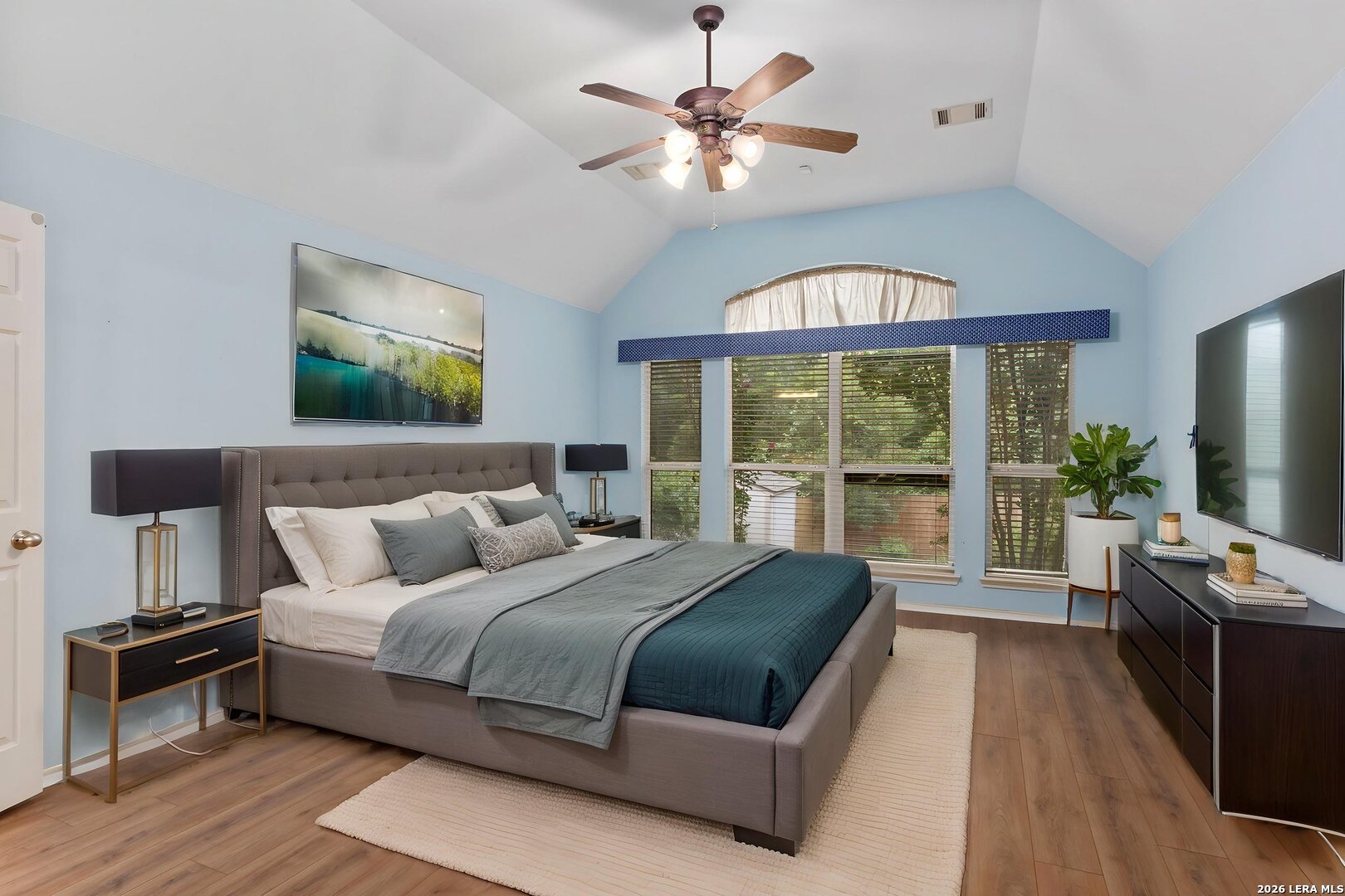 15927 Ponderosa Pass