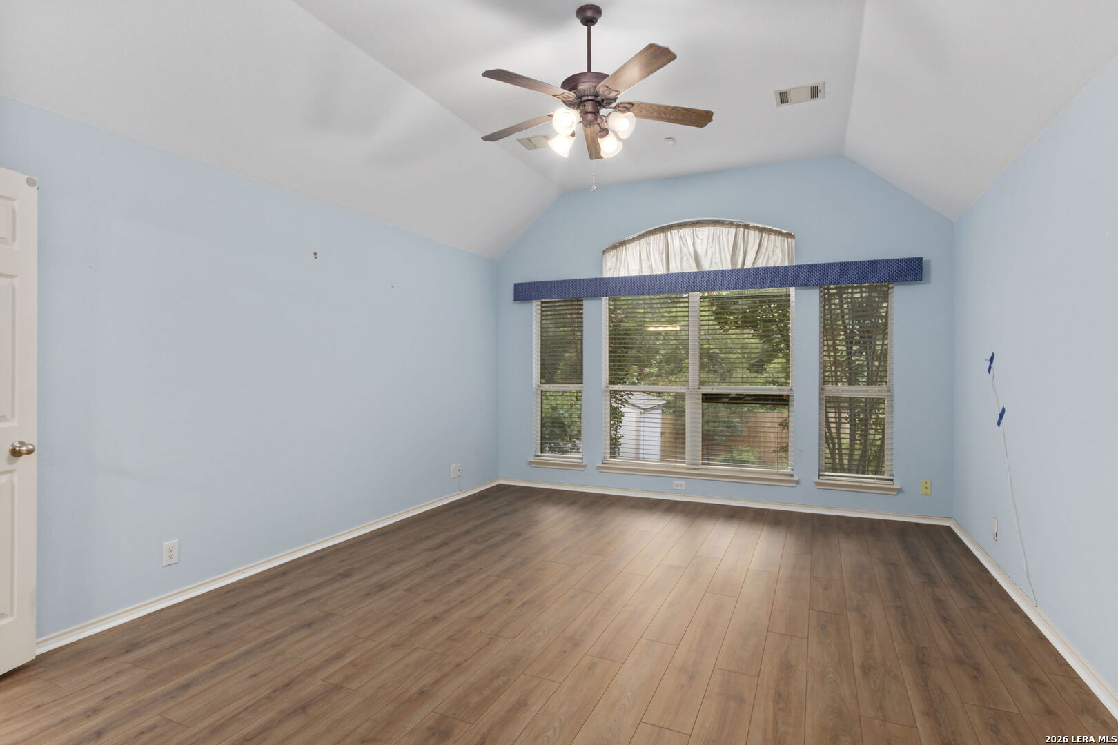 15927 Ponderosa Pass