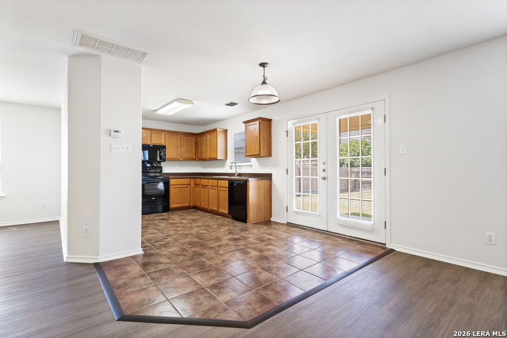 8943 Walnut Spgs