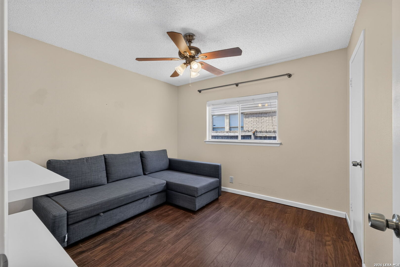 8210 Manderly Pl