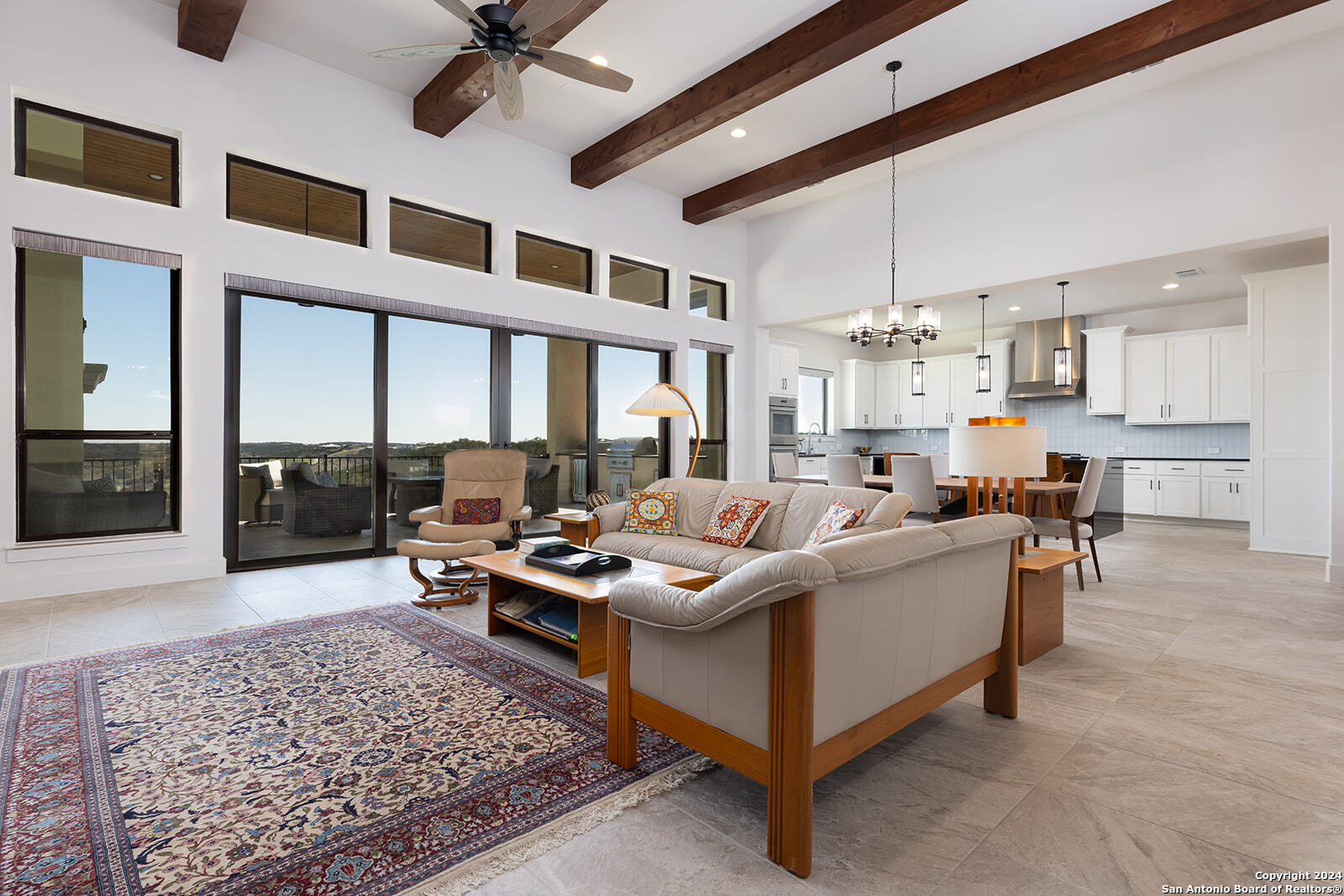 27 MARIPOSA PKWY E