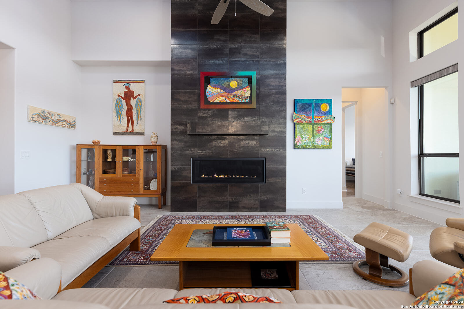 27 MARIPOSA PKWY E