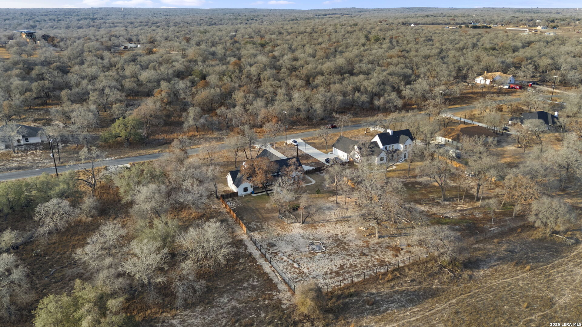 200 OAK FIELDS DR
