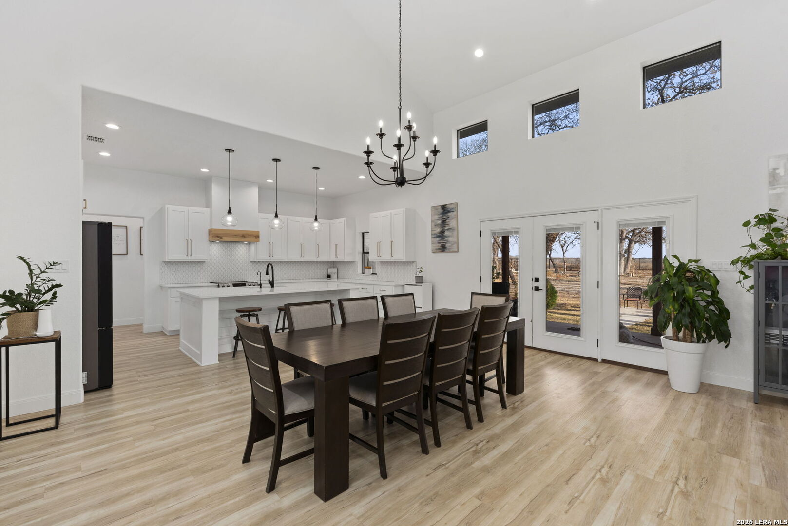 200 OAK FIELDS DR