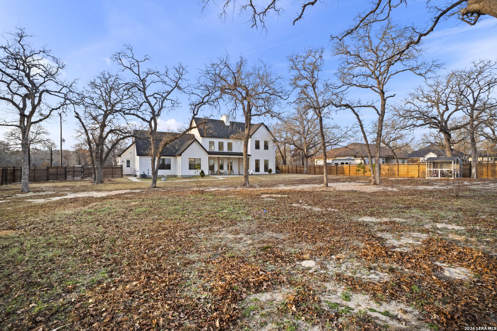 204 OAK FIELDS DR