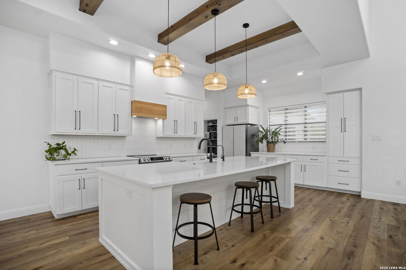 204 OAK FIELDS DR