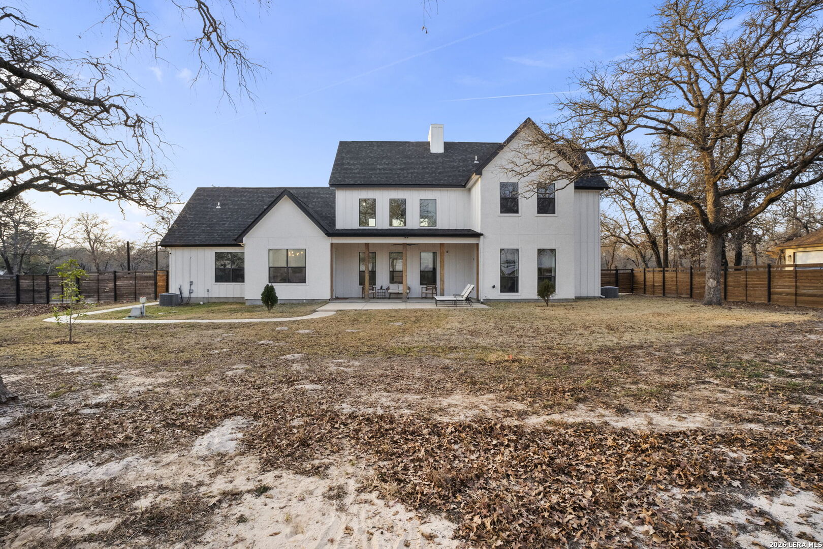 204 OAK FIELDS DR