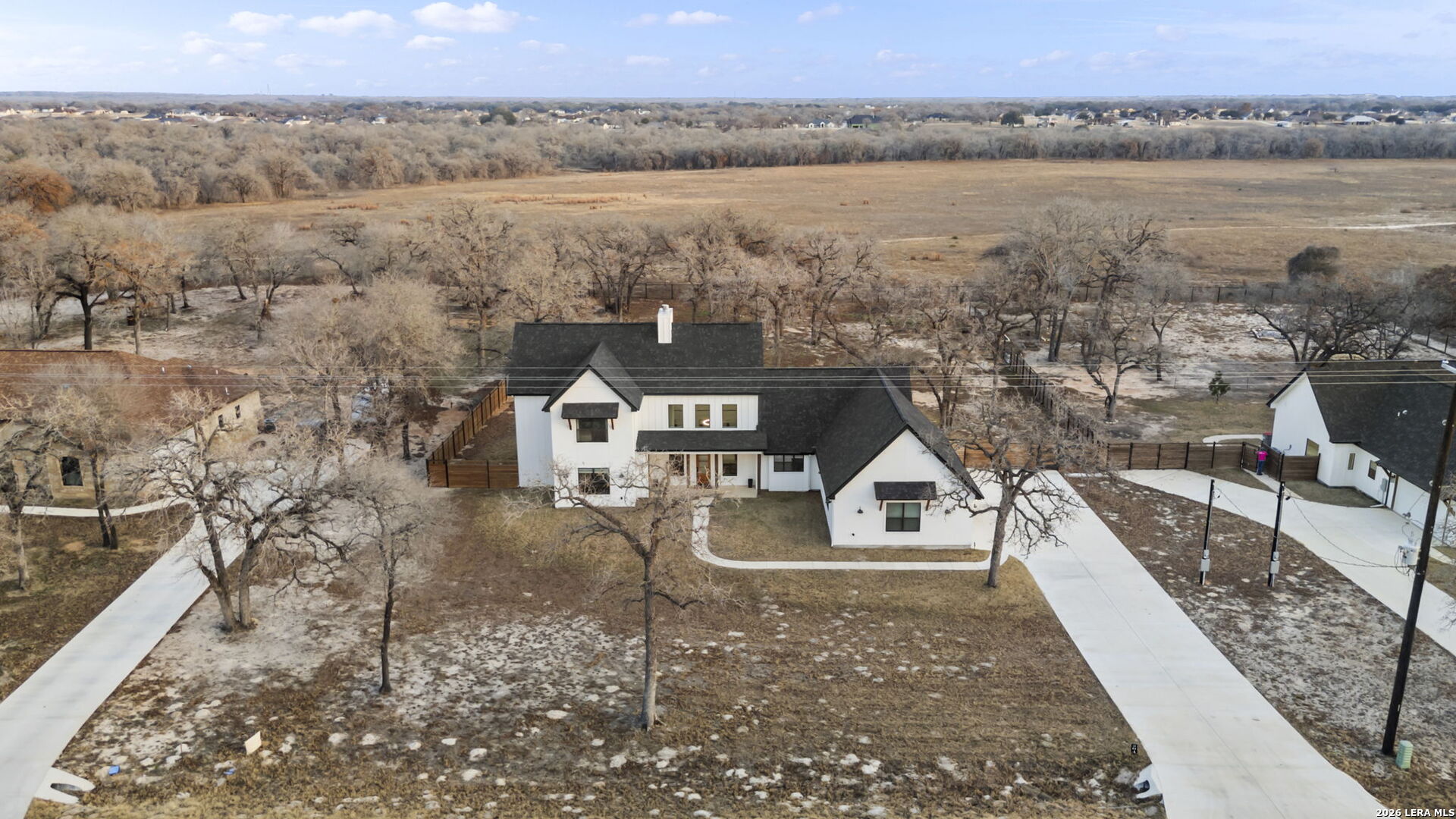 204 OAK FIELDS DR
