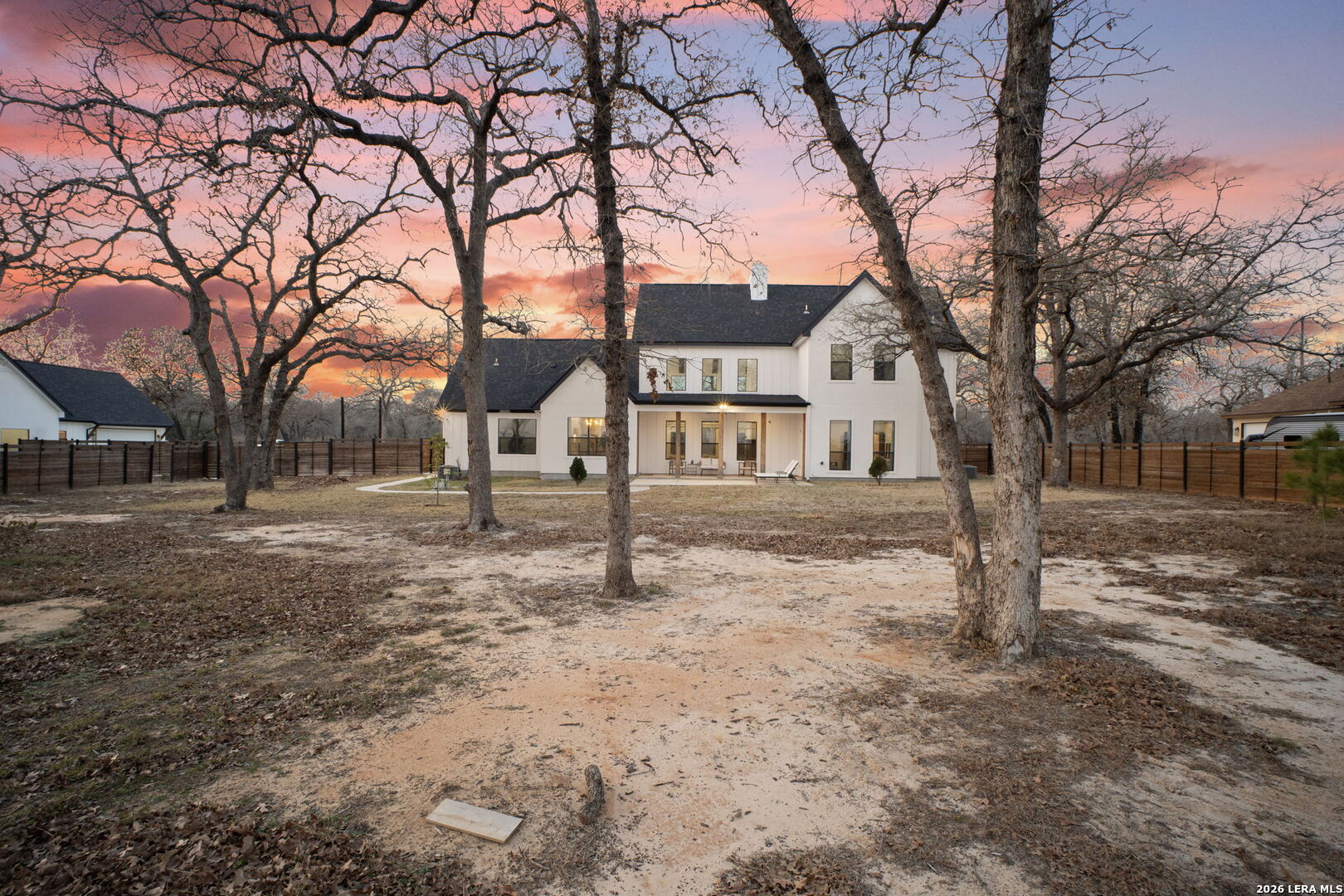 204 OAK FIELDS DR