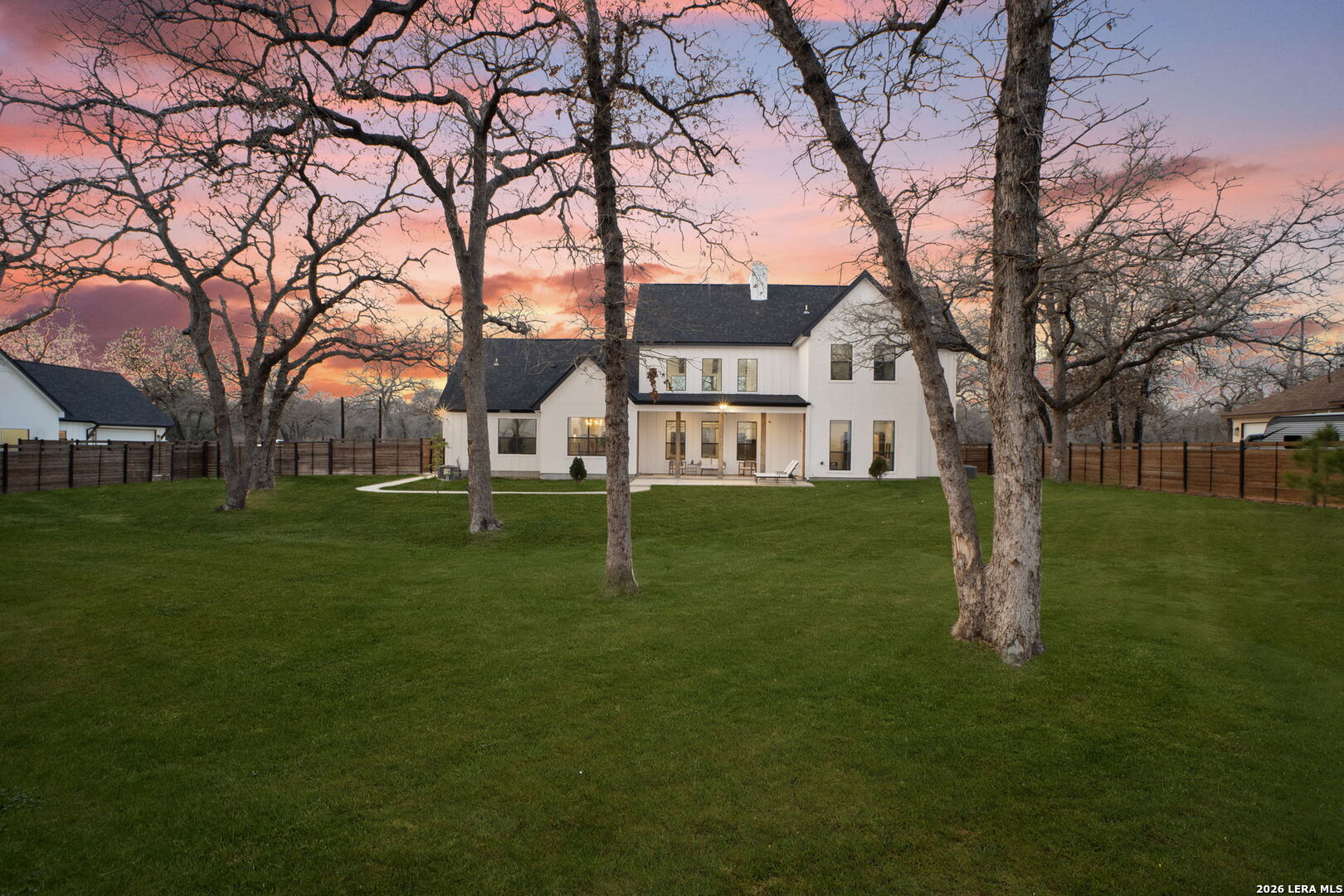 204 OAK FIELDS DR