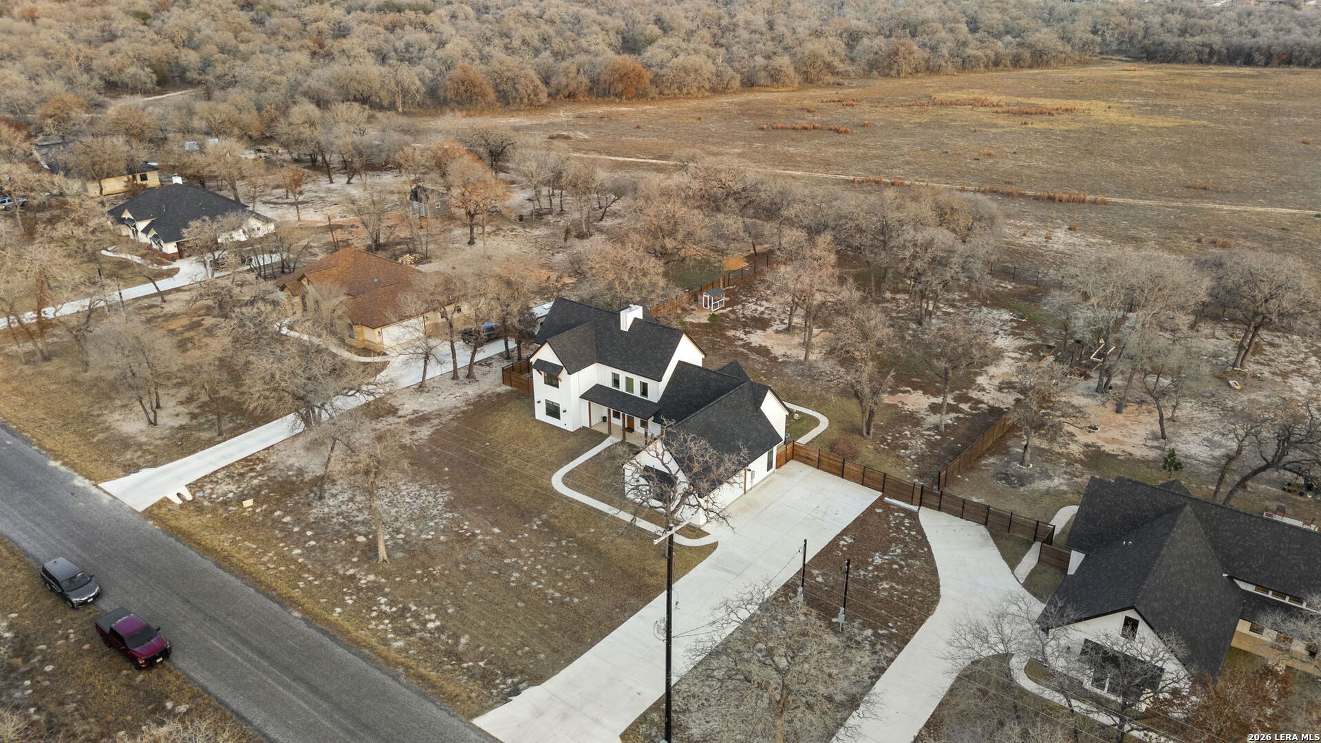 204 OAK FIELDS DR