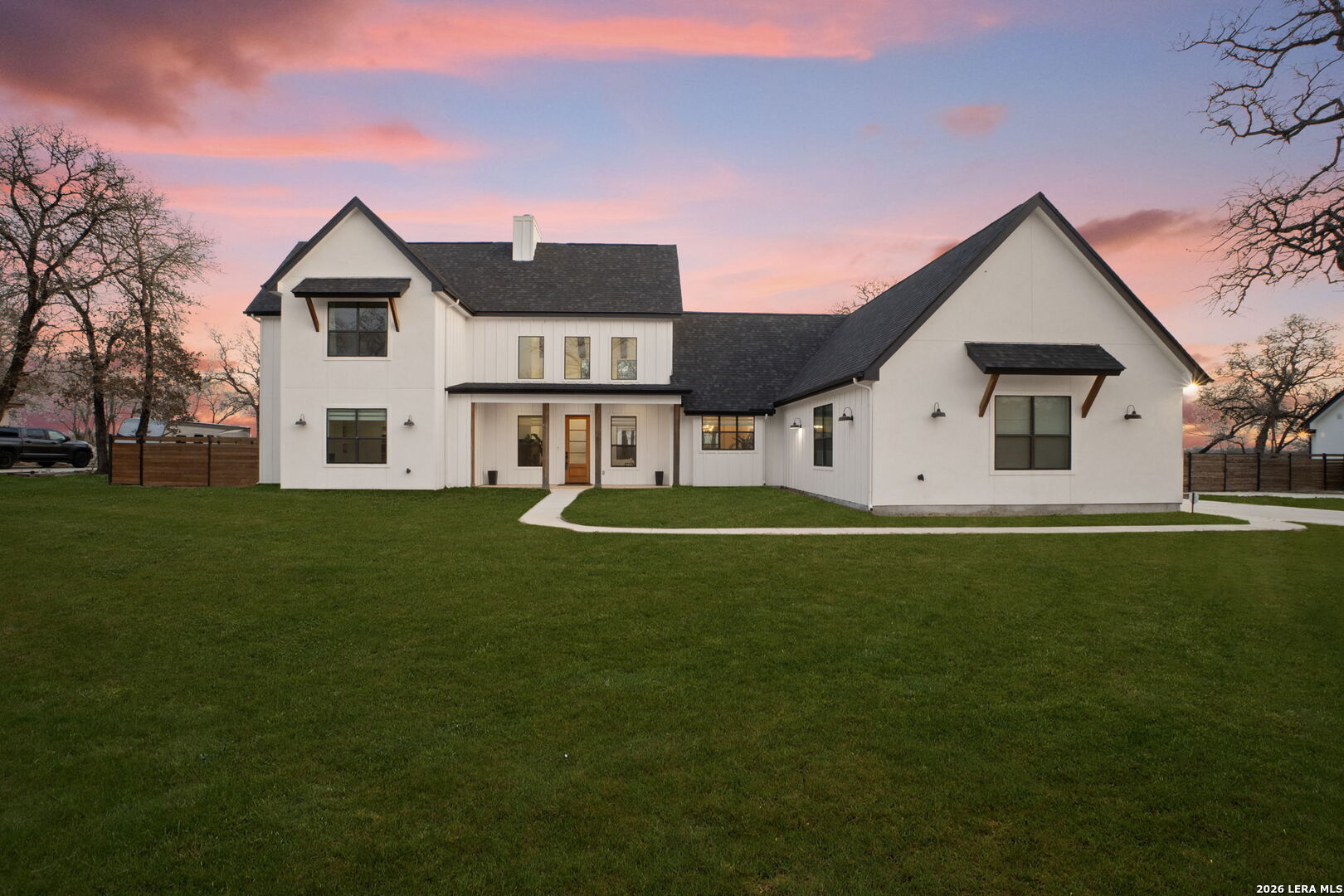 204 OAK FIELDS DR