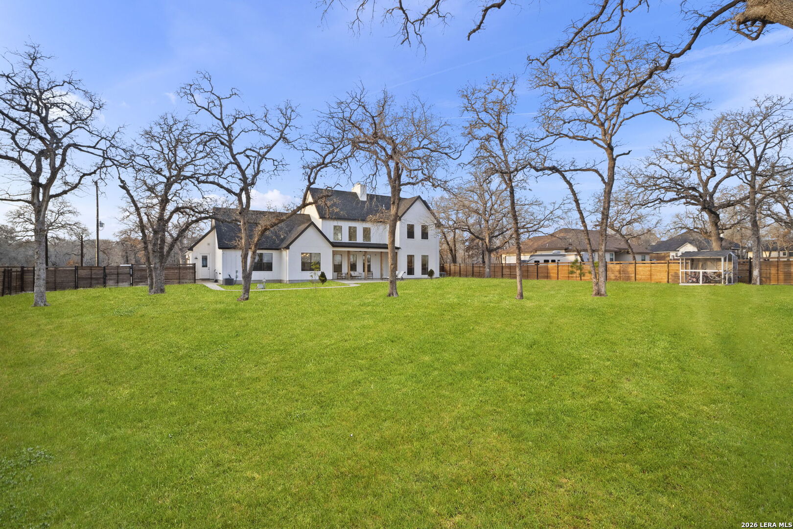 204 OAK FIELDS DR