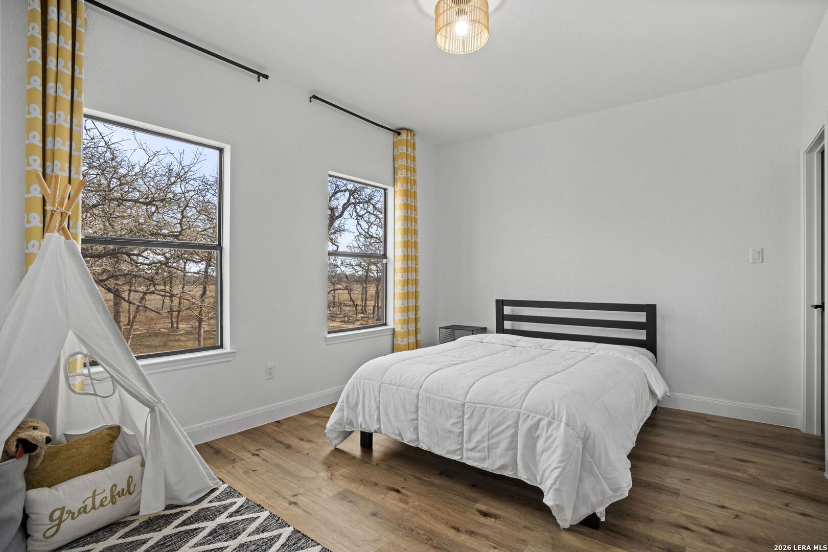 204 OAK FIELDS DR