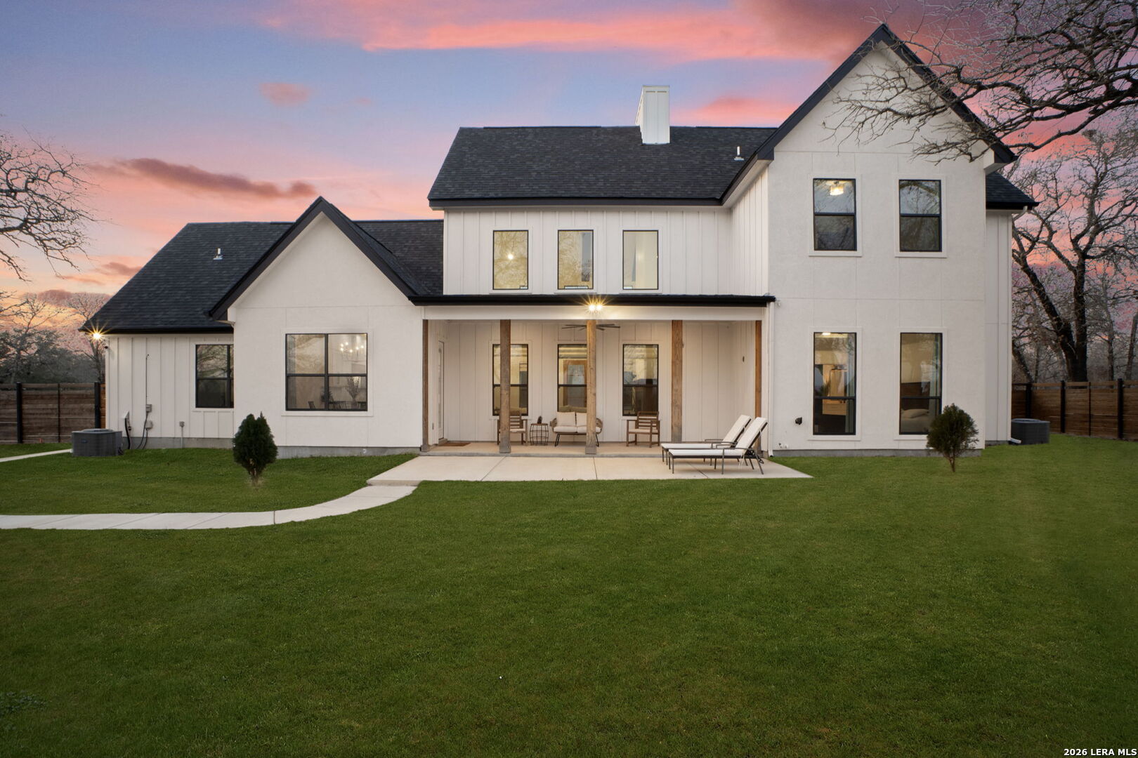 204 OAK FIELDS DR