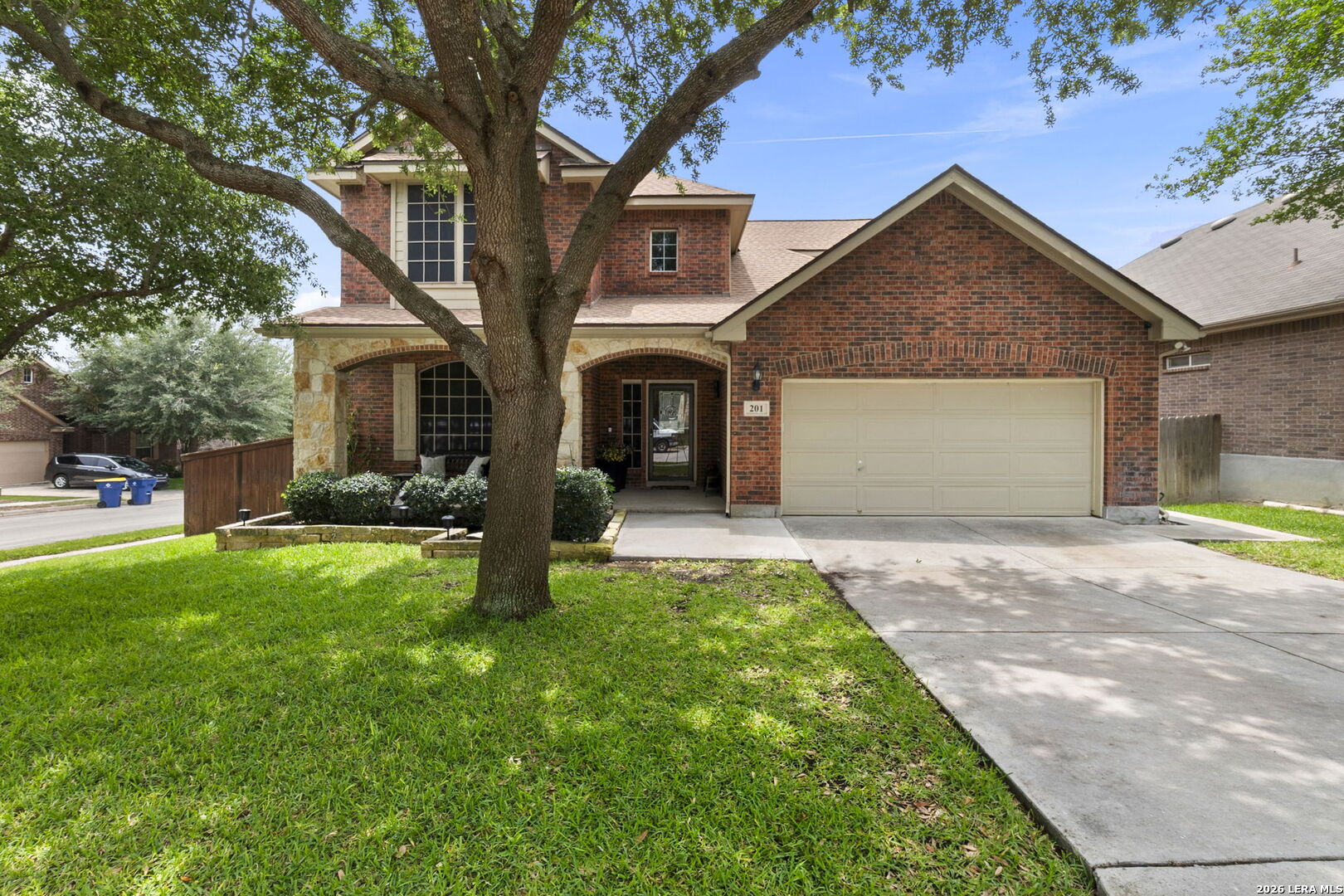 201 Kensington Dr.