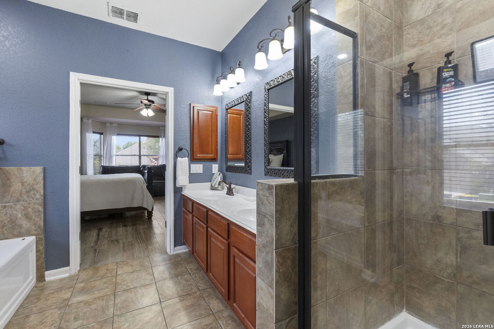 201 Kensington Dr.