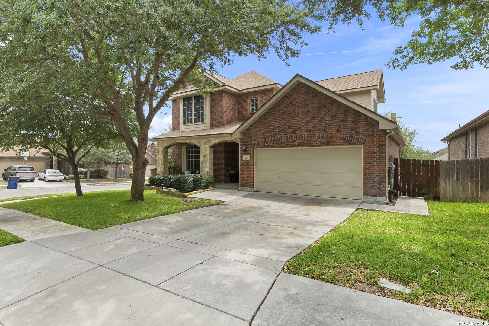 201 Kensington Dr.