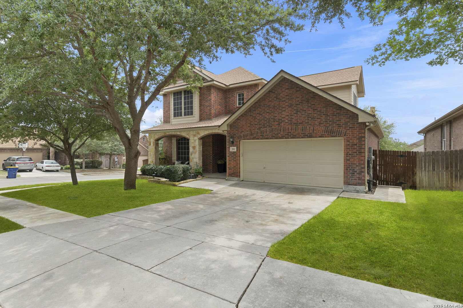 201 Kensington Dr.