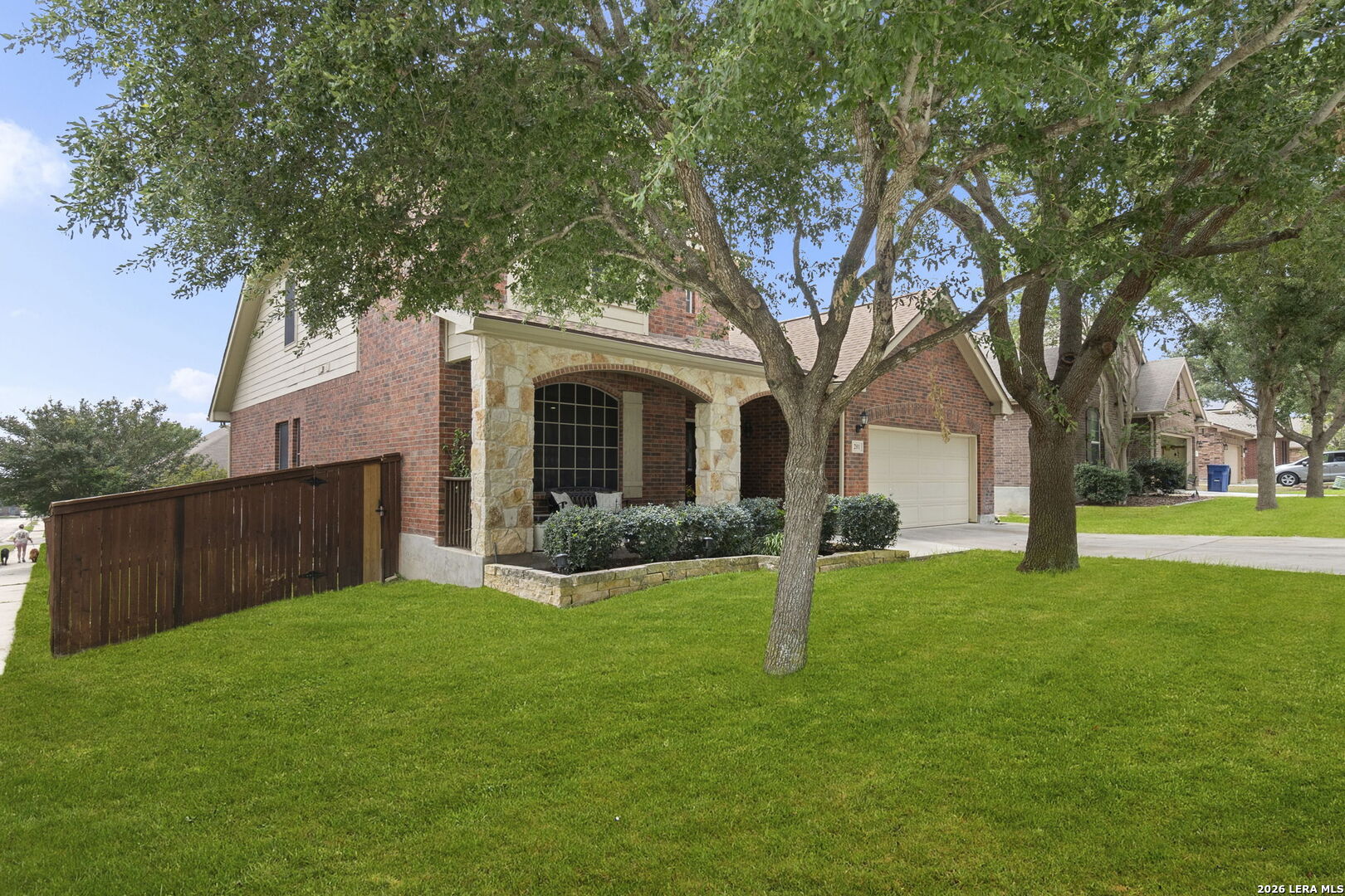 201 Kensington Dr.