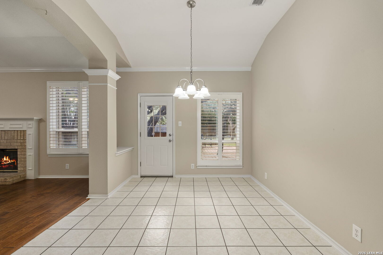 16706 Stones Throw