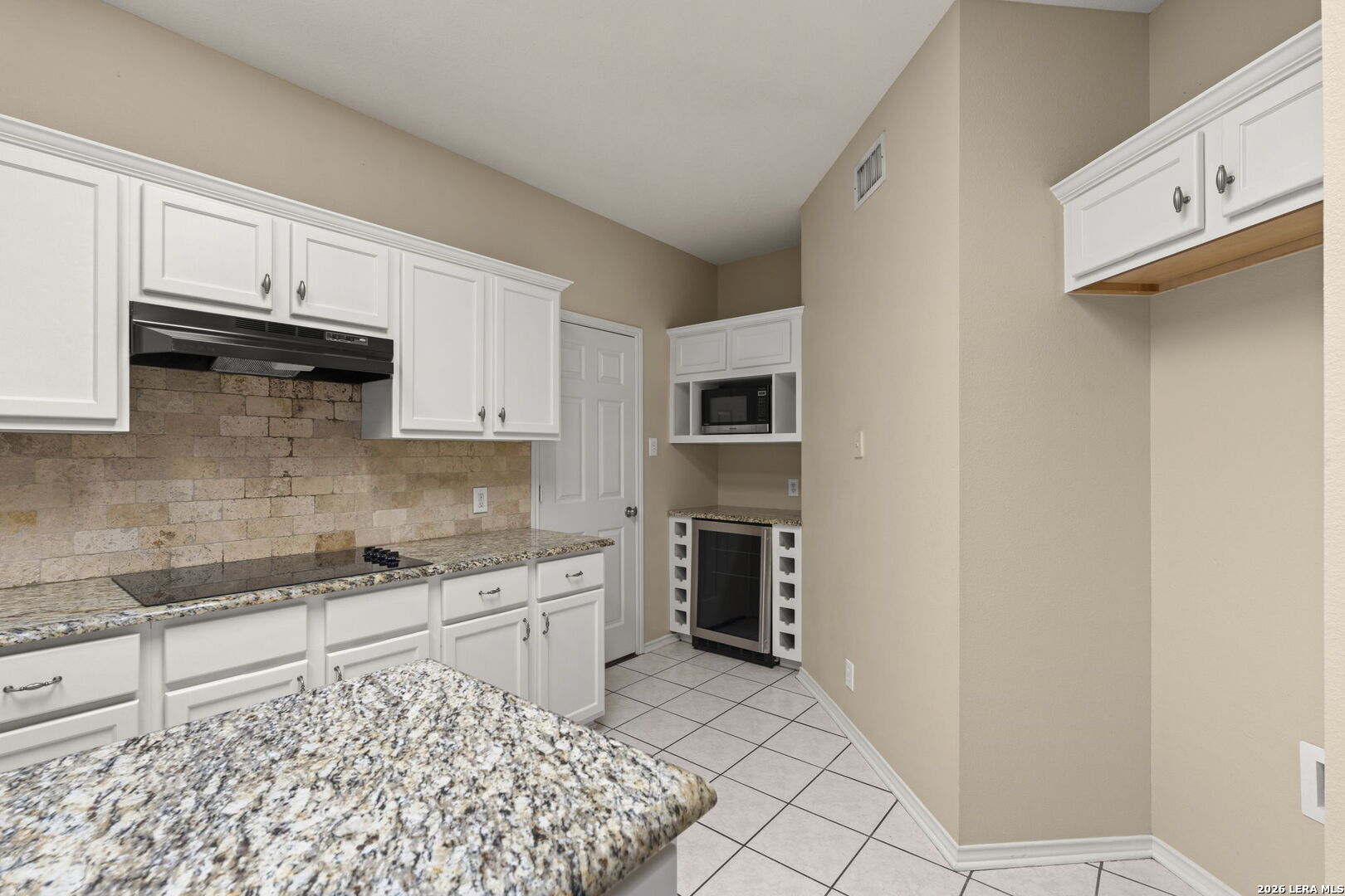16706 Stones Throw