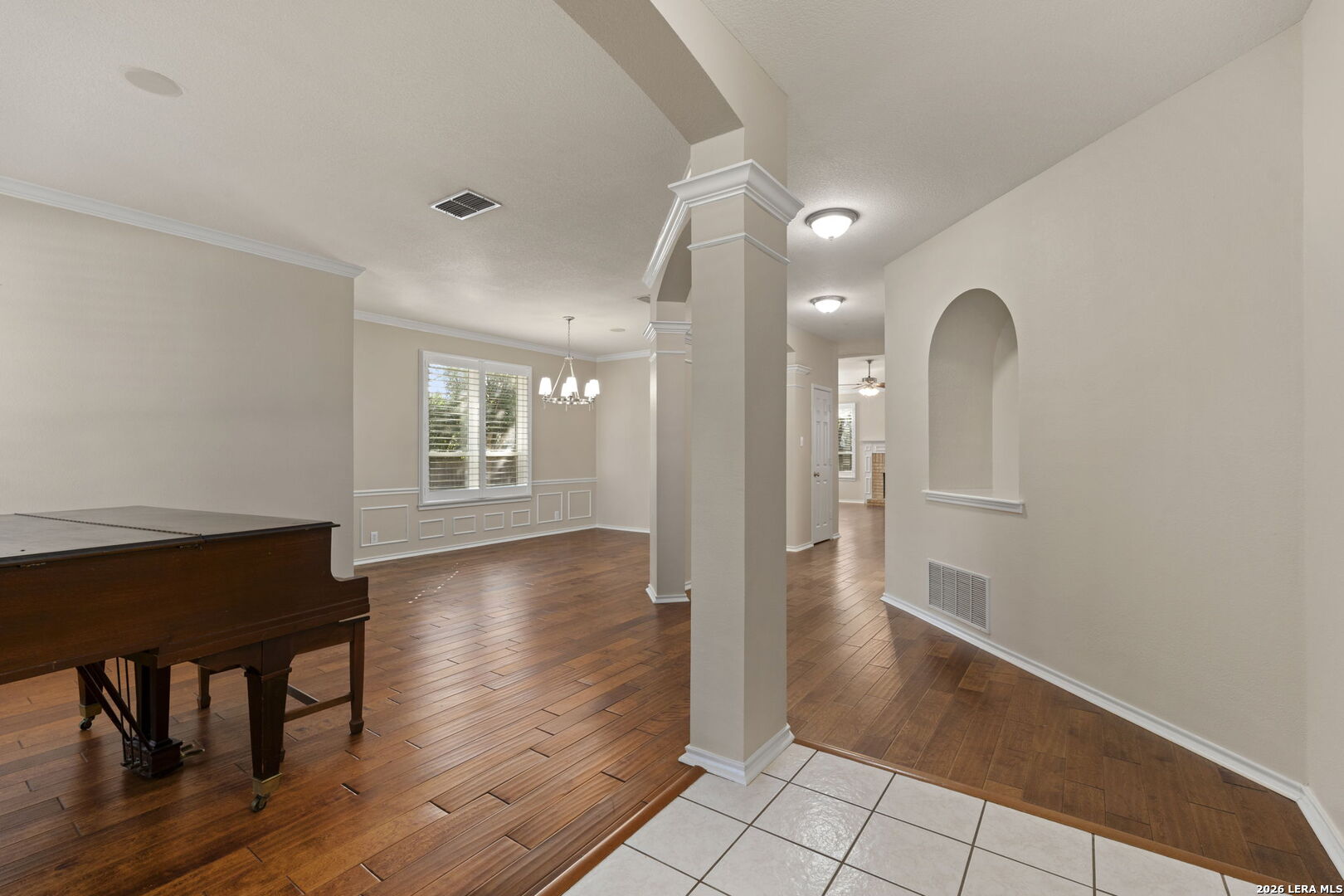 16706 Stones Throw