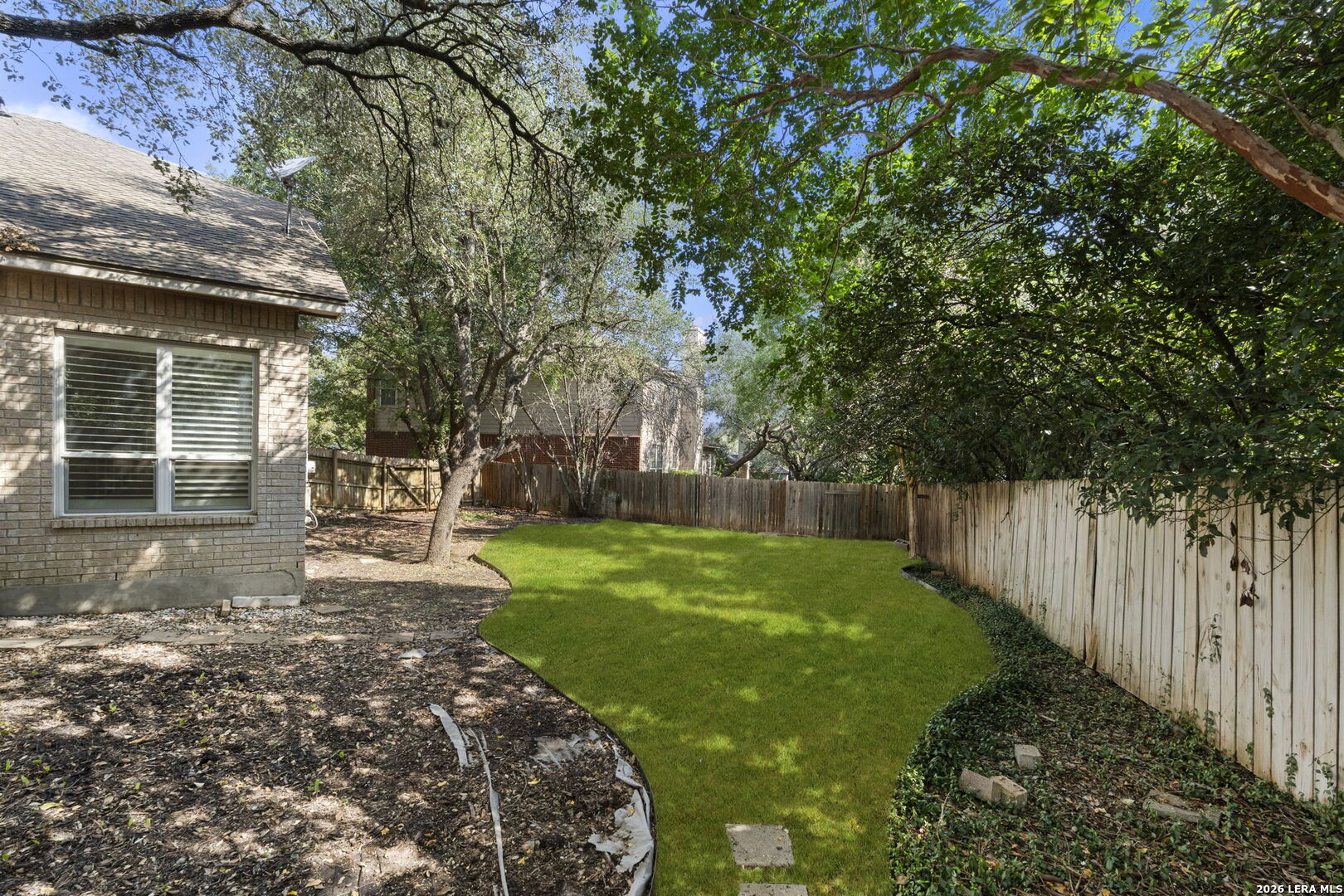 16706 Stones Throw