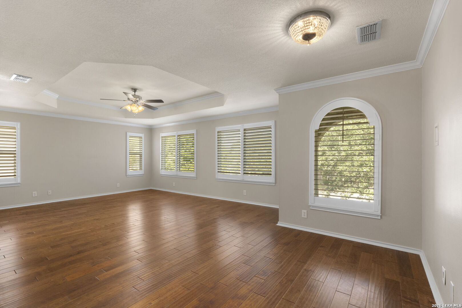 16706 Stones Throw