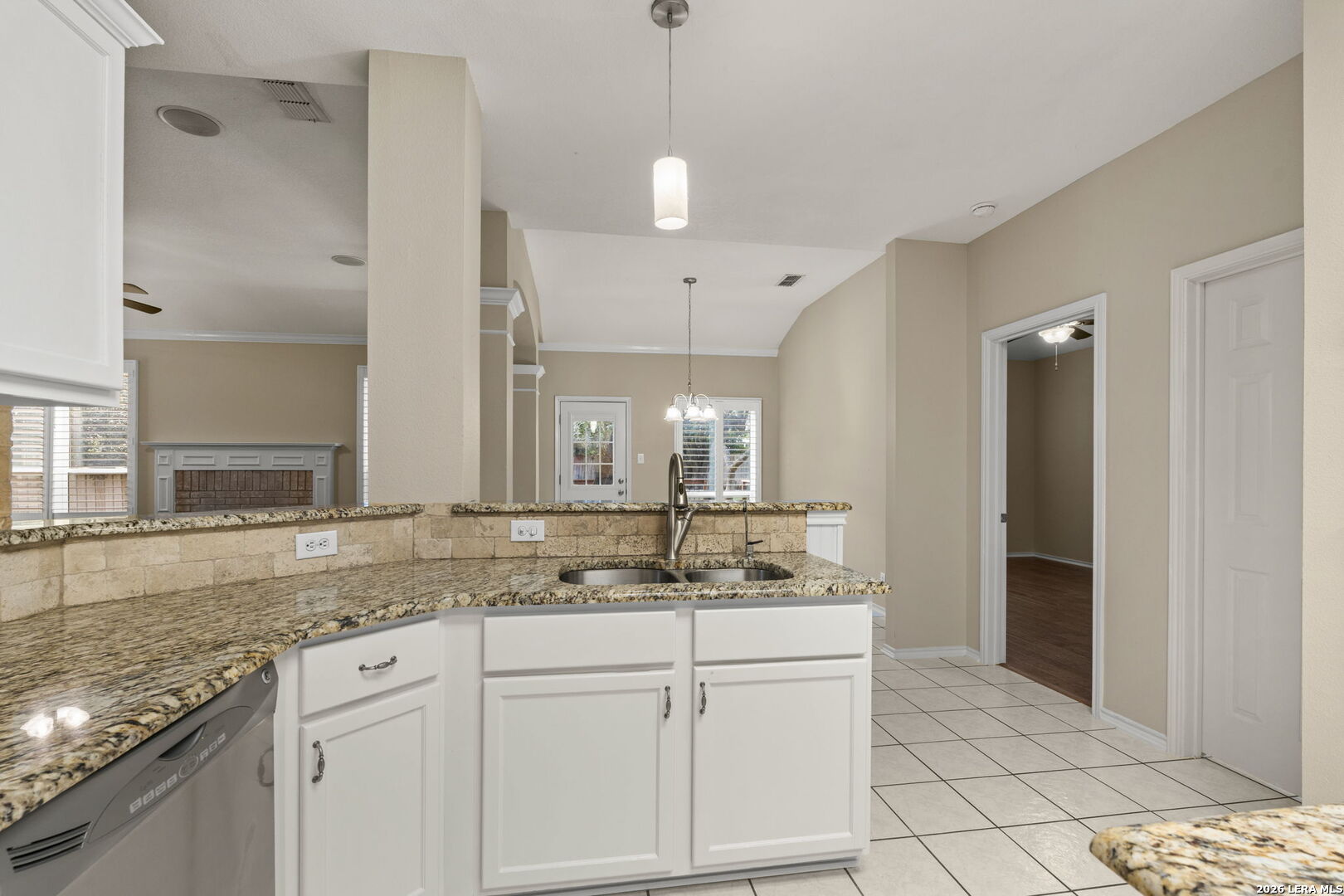 16706 Stones Throw
