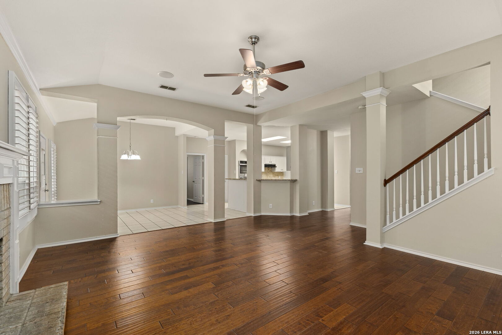 16706 Stones Throw