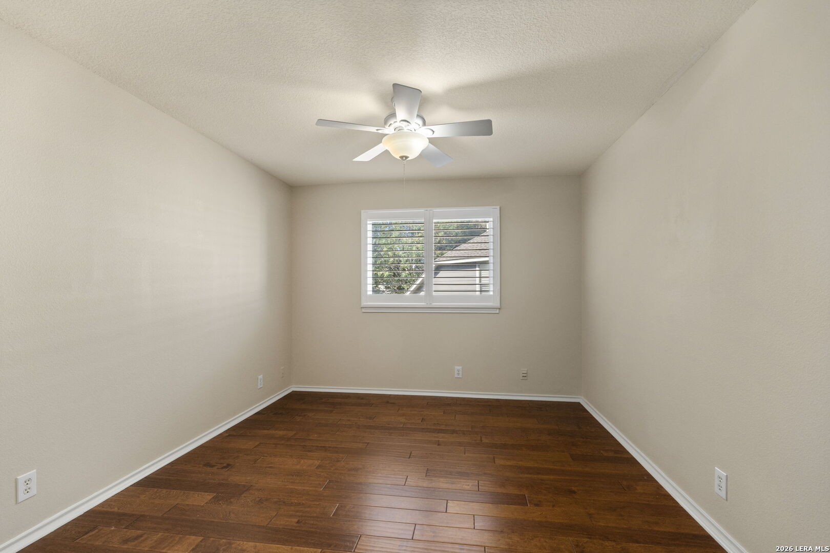 16706 Stones Throw