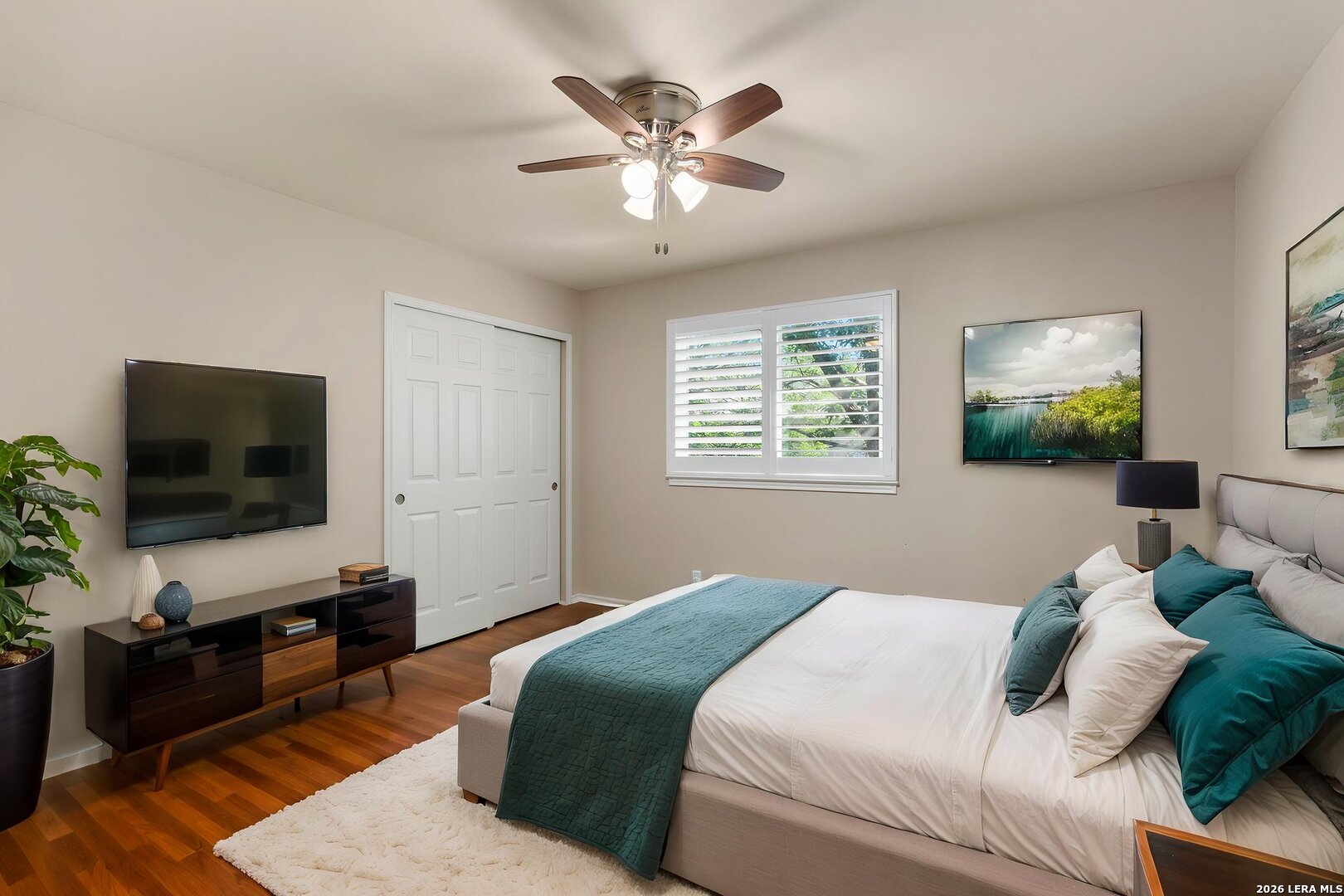 16706 Stones Throw
