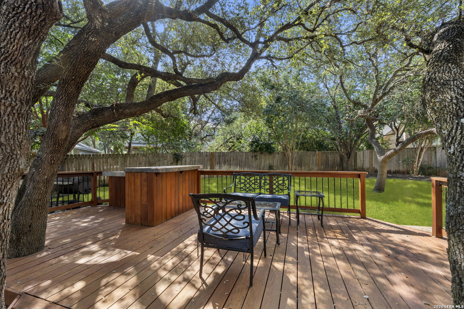 16706 Stones Throw