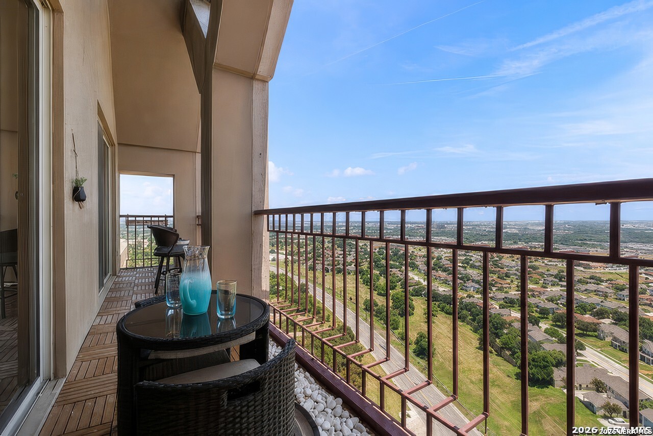 1 TOWERS PARK LN Unit: 2304