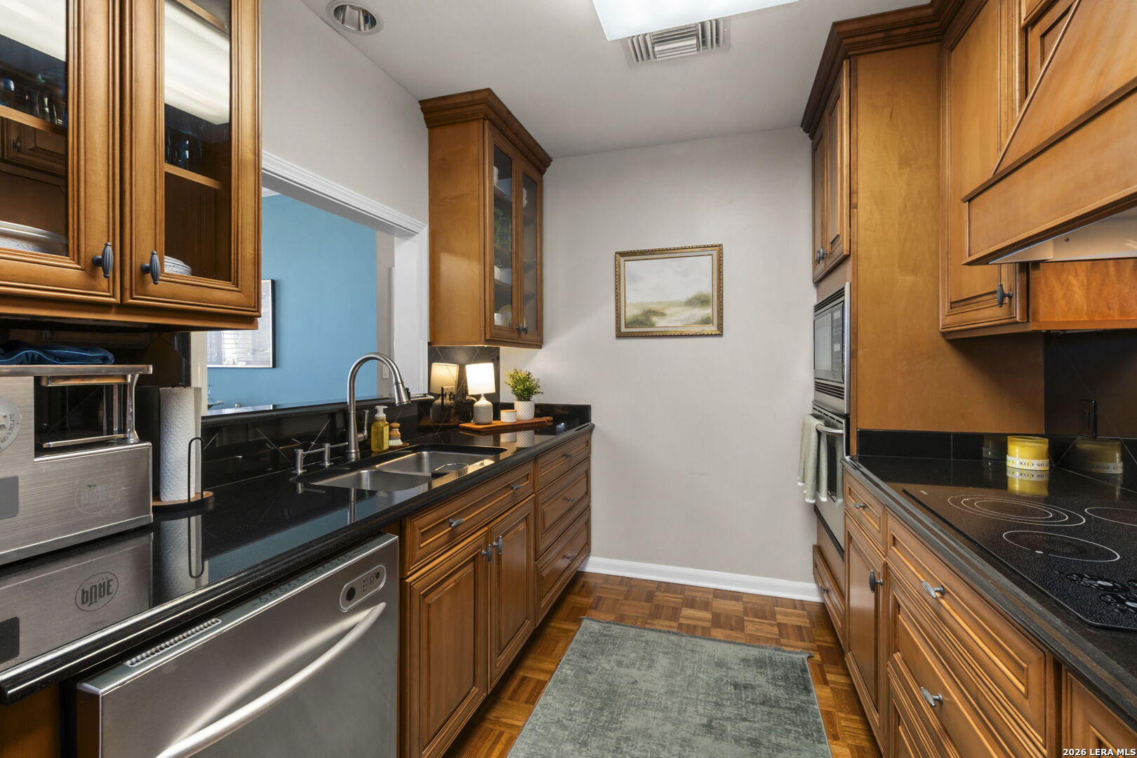 1 TOWERS PARK LN Unit: 2304